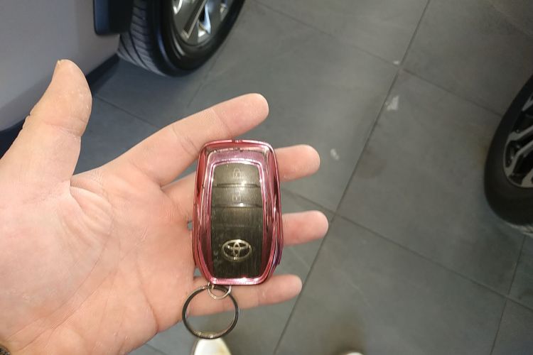 丰田 锋兰达 2022款 2.0L CVT豪华版中控内饰11