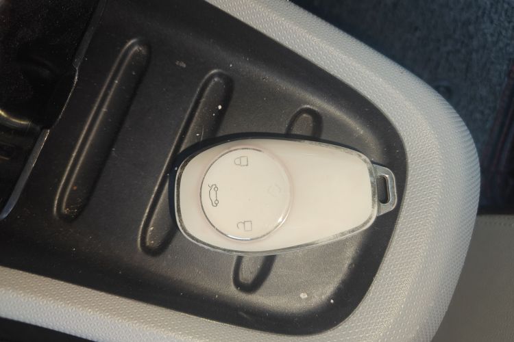 零跑汽车 零跑T03 2022款 玛瑙版中控内饰11