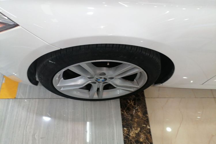 宝马3系 2017款 320Li M运动型车身外观35