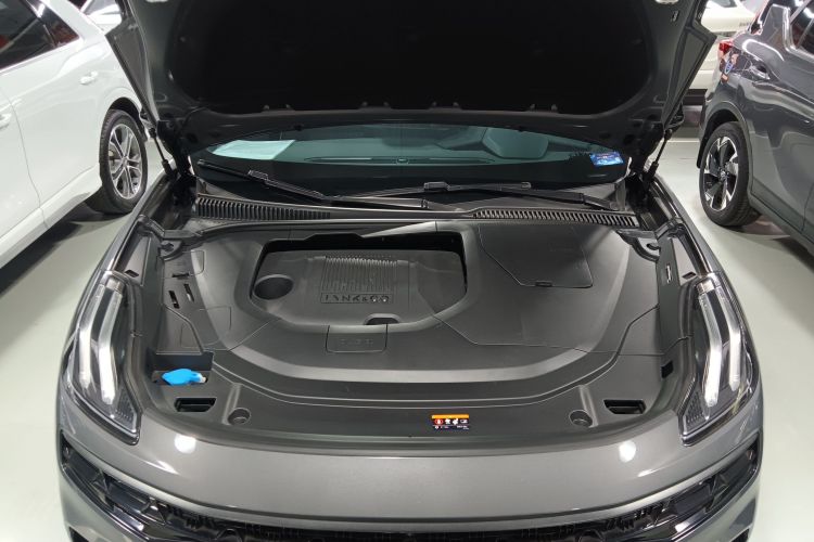 领克06 2023款 Remix 1.5T 劲Halo机舱底盘24