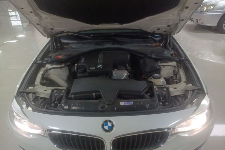 宝马3系GT 2013款 320i 领先型局部细节24