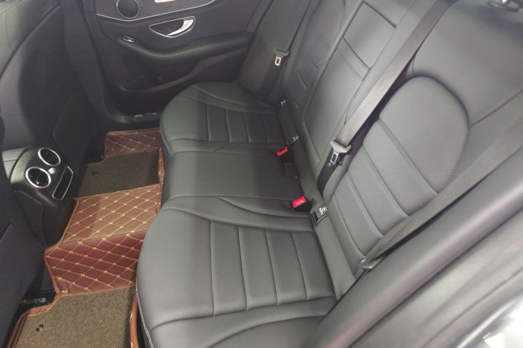 奔驰C级 2019款 C 260 L 运动版中控内饰7004