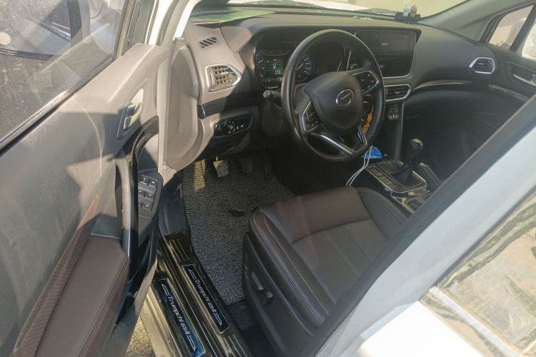 广汽传祺 传祺GS4 2018款 235T 手动两驱豪华百万纪念版中控内饰20