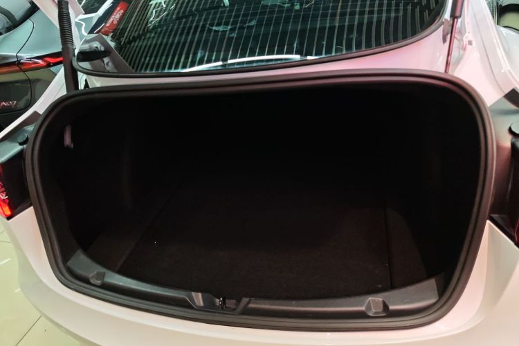 特斯拉 Model 3 2021款 标准续航后驱升级版机舱底盘23