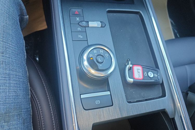 福特 蒙迪欧 2025款 2.0T EcoBoost 至尊型中控内饰18