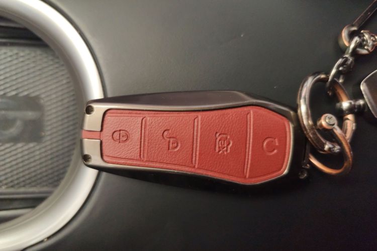 比亚迪 海豚 2021款 405km 时尚版中控内饰11