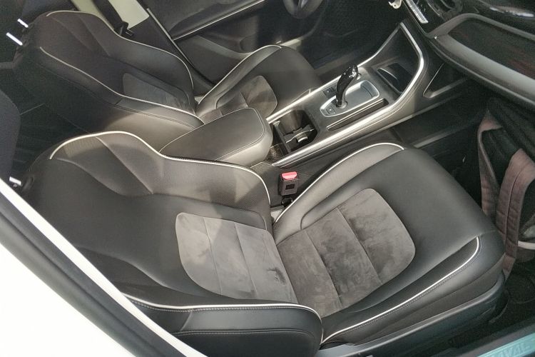 哈弗H6 2023款 国潮版 1.5T 自动都市版局部细节41