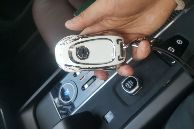 沃尔沃S60 2023款 B4 智逸豪华版中控内饰7001