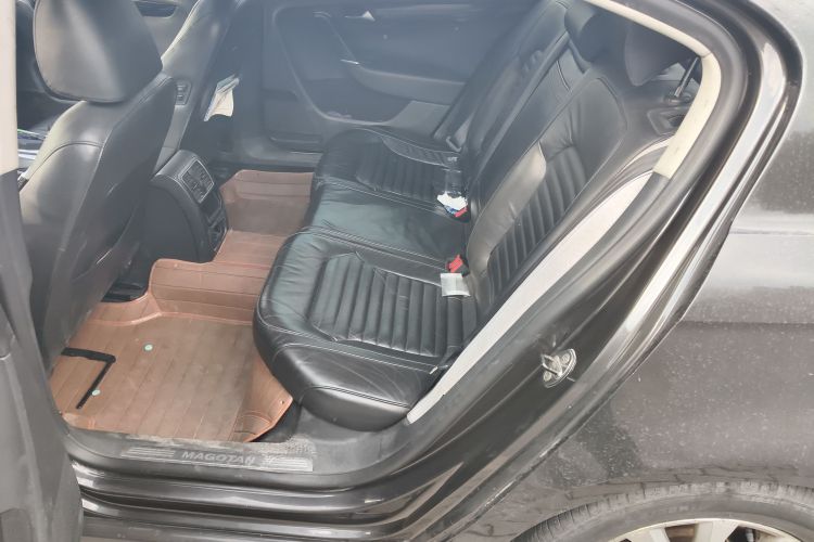 大众 迈腾 2012款 1.8TSI 豪华型中控内饰21