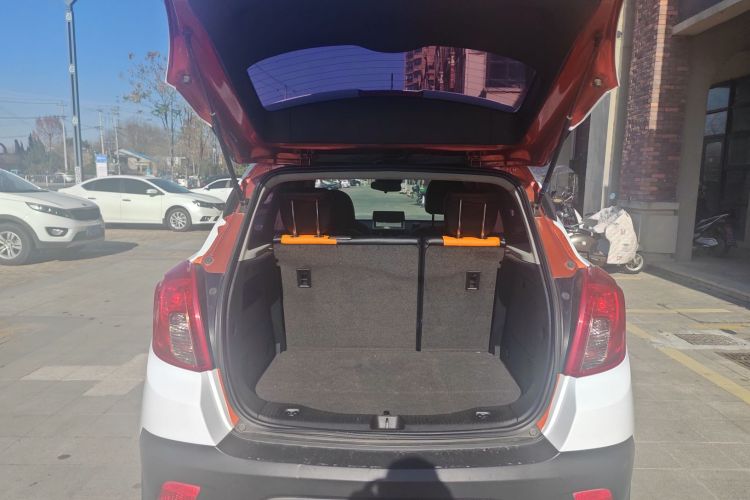 别克 昂科拉 2015款 1.4T 自动两驱都市精英型机舱底盘23