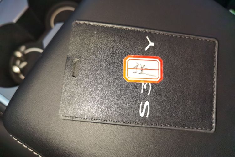 特斯拉 Model Y 2022款 改款 后轮驱动版中控内饰11