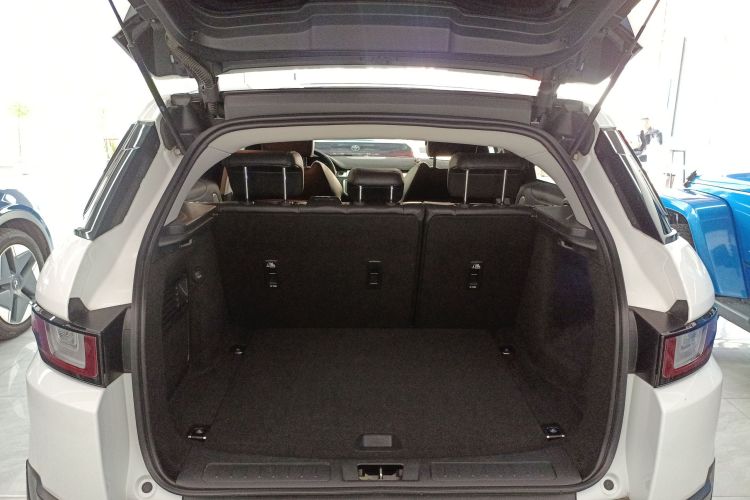 路虎 揽胜极光 2018款 200PS PURE 新尚版局部细节23