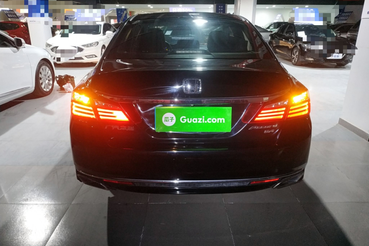 本田 雅阁 2016款 2.0L 舒适版车身外观6