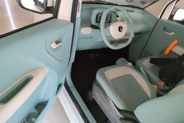 凌宝汽车 凌宝uni 2022款 微甜版中控内饰20