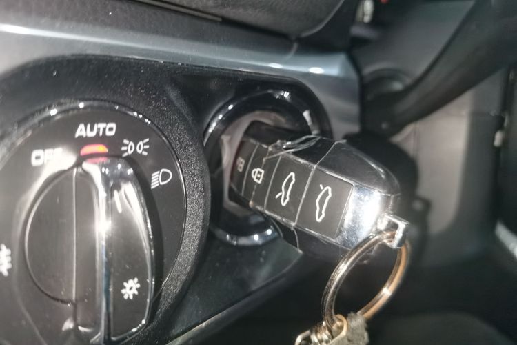 保时捷718 2018款 Cayman 2.0T中控内饰7001