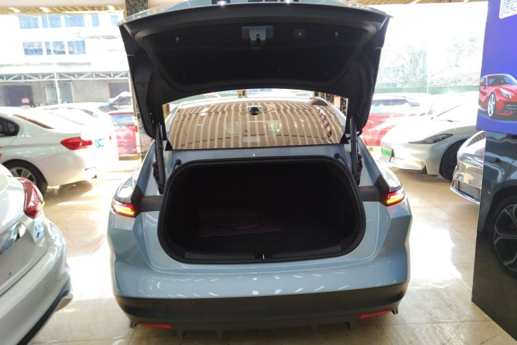 蔚来ET5 2024款 75kWh机舱底盘23