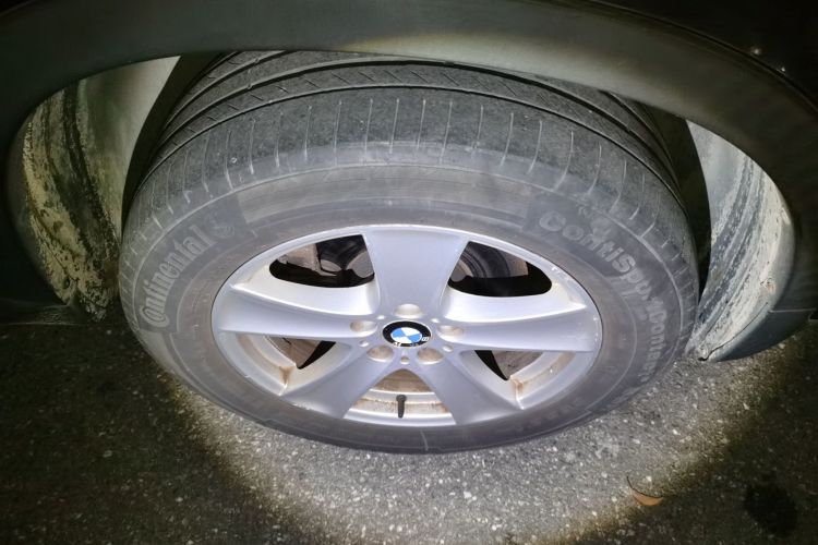 宝马X5(进口) 2011款 xDrive35i 领先型车身外观6007