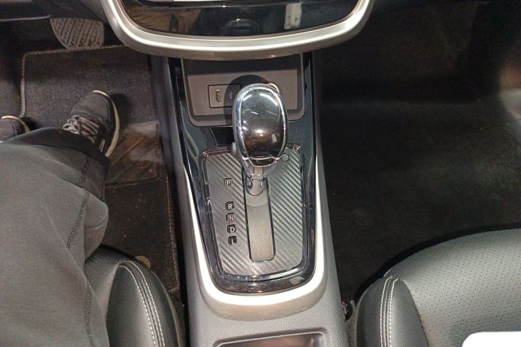 日产 骐达TIIDA 2024款 1.6L CVT智行版中控内饰18