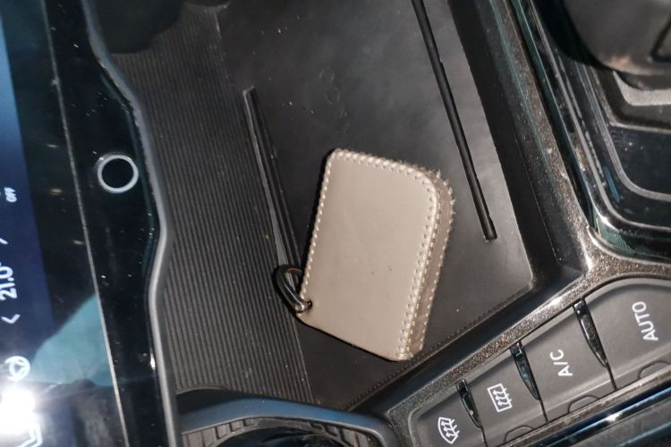 领克01 EM-P 2023款 1.5TD EM-P PM中控内饰7001