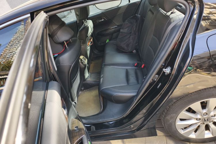 本田 雅阁 2014款 2.4L EXN 豪华导航版中控内饰21