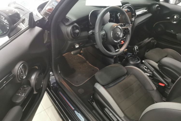 MINI 2022款 2.0T COOPER S 赛车手中控内饰7003