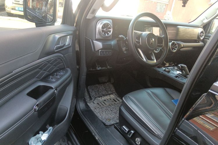 坦克300 2021款 越野版 2.0T 征服者中控内饰20