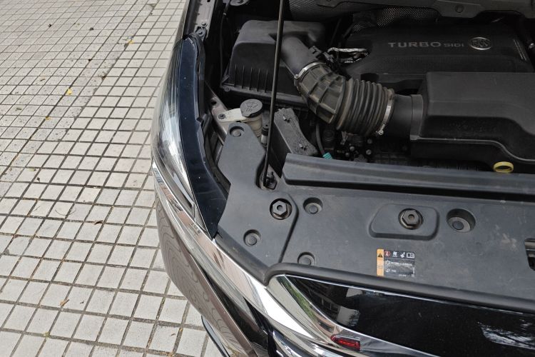 别克GL8 2022款 陆上公务舱 652T 豪华型局部细节9006