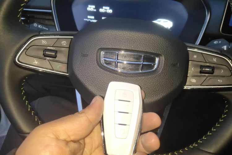 吉利汽车 星瑞 2023款 1.5TD 昆仑版中控内饰7001