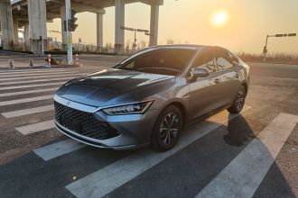 比亚迪 秦PLUS 2023款 冠军版 DM-i 55KM领先型