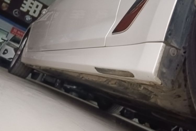 宝马5系 2019款 525Li 豪华套装局部细节9001