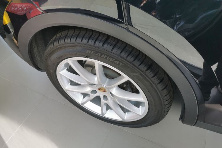 保时捷 2023款 Cayenne 3.0T车身外观6008