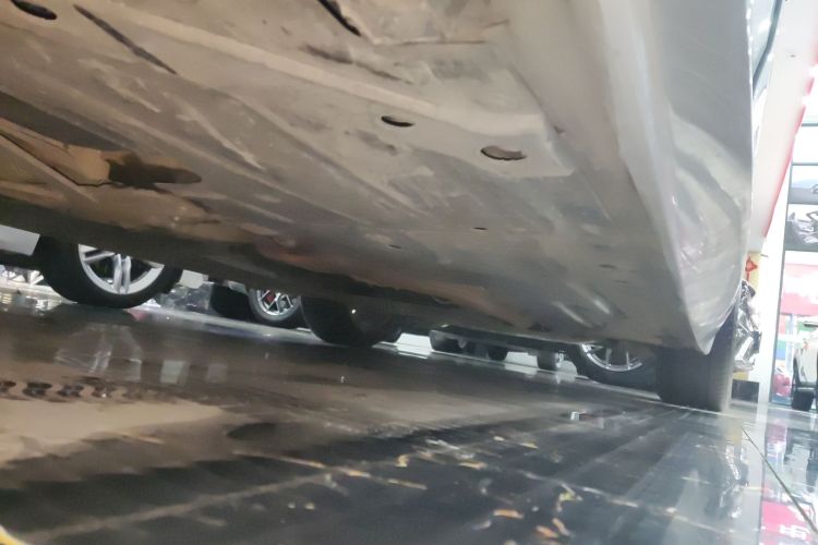 宝马3系GT 2020款 320i M运动套装局部细节9001