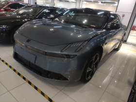 领克Z10 2024款 95kWh 702km四驱智驾Ultra