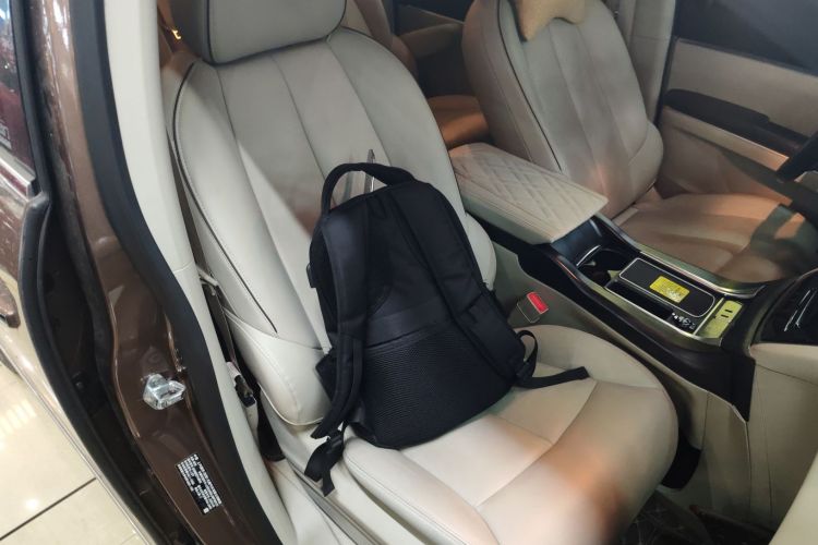 别克GL8 2020款 陆上公务舱 652T 尊贵型局部细节41