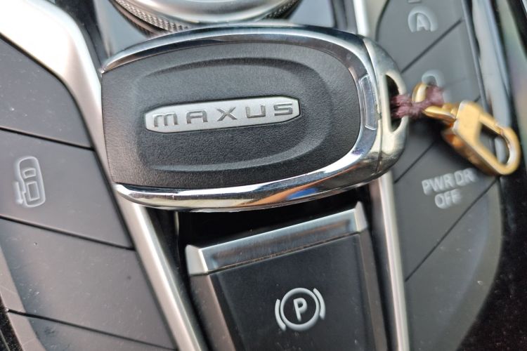 上汽大通MAXUS 大通G20 2021款 改款 PLUS 2.0T 汽油自动豪华版中控内饰7001