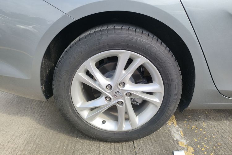 别克 君威 2024款 25T 超享版车身外观6008