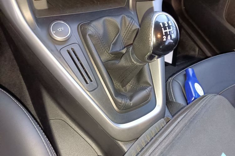 福特 福克斯 2017款 两厢 1.6L 手动舒适型智行版中控内饰18