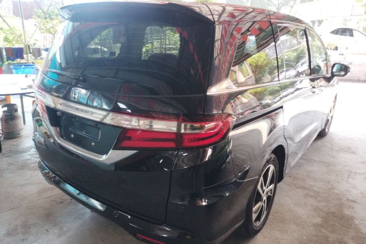 本田 奥德赛 2015款 2.4L 至尊版车身外观7