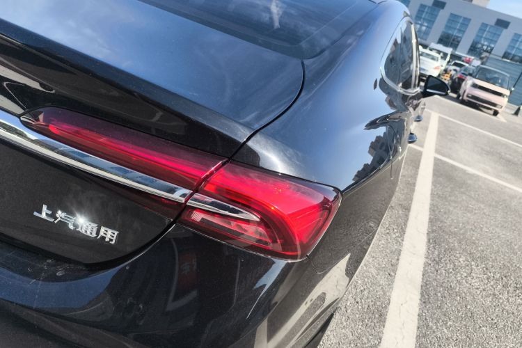 别克 君越 2019款 28T 豪华型车身外观9