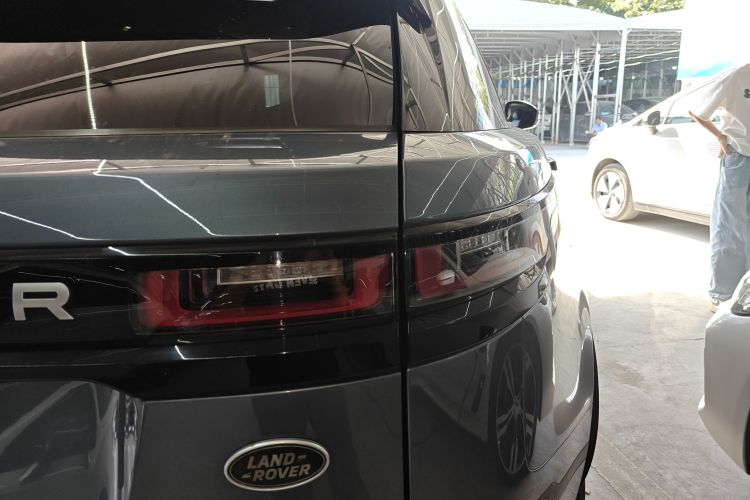 路虎 揽胜星脉 2018款 P250 S车身外观6001