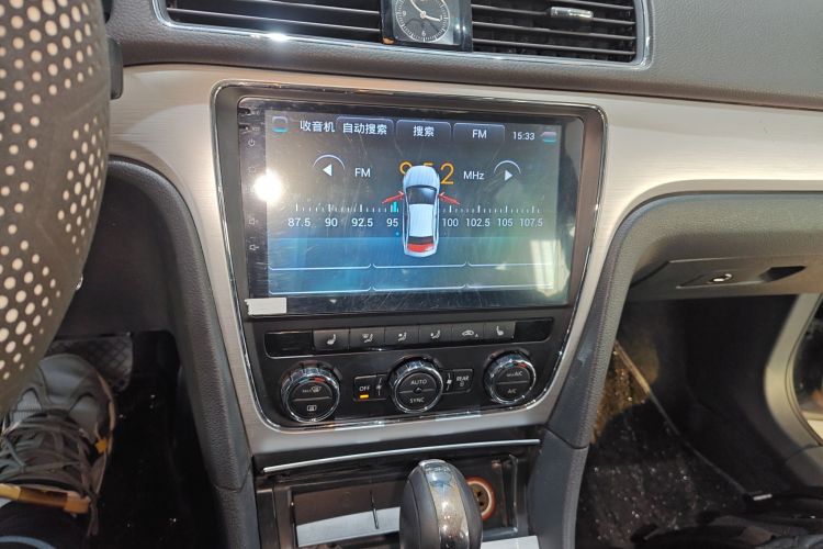 大众 帕萨特 2015款 1.4TSI DSG尊荣版中控内饰16