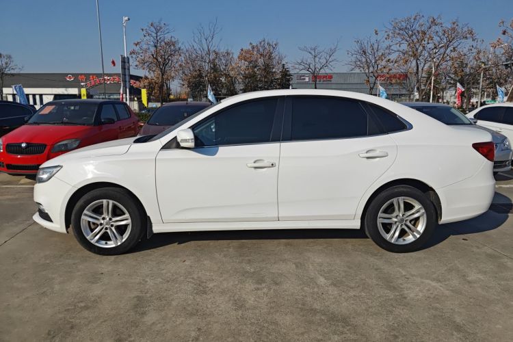 奔腾B30 2016款 1.6L 自动十周年纪念版车身外观4