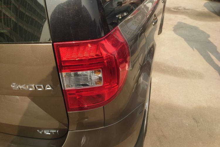 斯柯达 Yeti 2016款 1.4TSI DSG前行版车身外观9