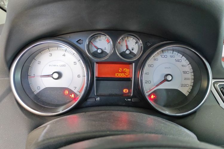 标致308 2013款 1.6L 手动优尚型中控内饰14