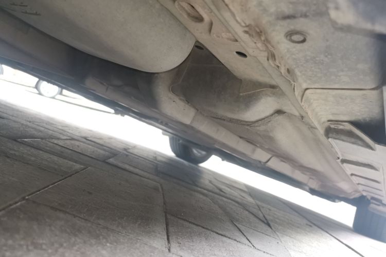 日产 天籁 2011款 公爵 2.5L XV尊雅版局部细节9002