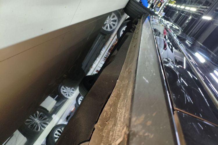 别克GL8 2021款 陆上公务舱 652T 尊贵型局部细节9001