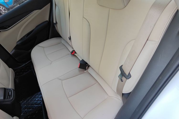 别克 英朗 2019款 15T 双离合进取型 国VI中控内饰21