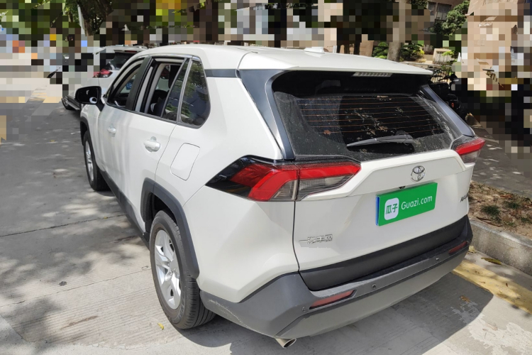 丰田 RAV4荣放 2024款 2.0L CVT两驱都市版车身外观5