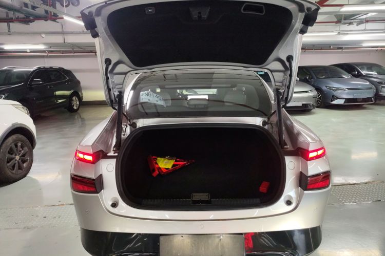 小鹏P7 2023款 P7i 702 Max局部细节23