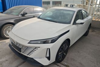 长安 逸动PHEV 2025款 智慧新蓝鲸 145KM 战舰版